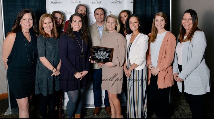 Carolina Speech & Occupational Therapy team receiving the 2018 Statesville Small Business of the Year award